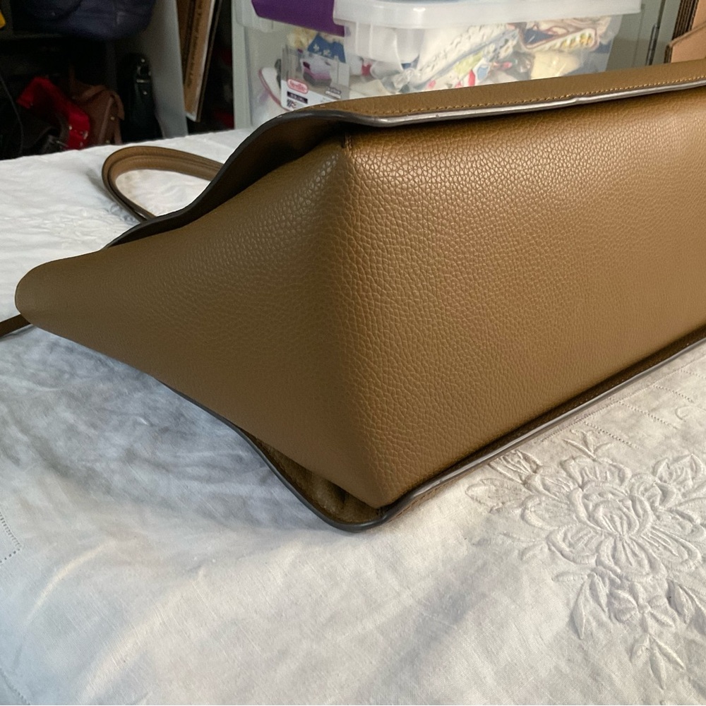 Tory Burch Robinson tan pebbled Leather Tote Bag - Picture 4 of 14